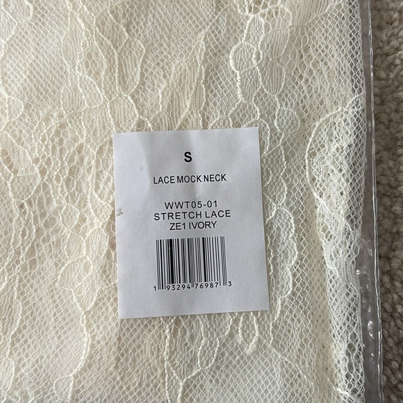 0306 - WEWOREWHAT Lace Mock Neck Small $78 - Picture 4 of 5